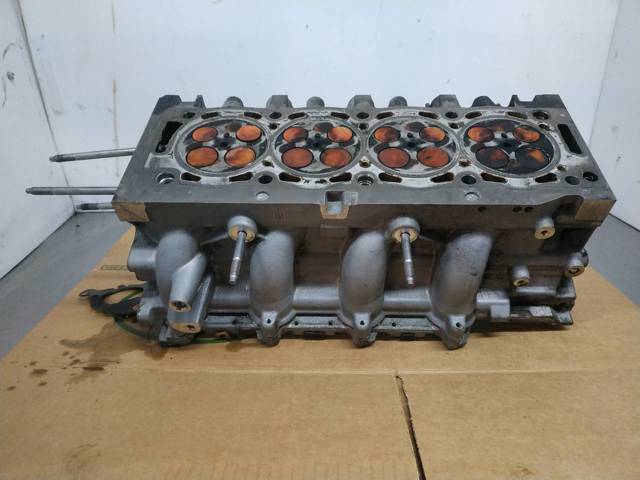 Głowica cylindrów 9641752610 PEUGEOT