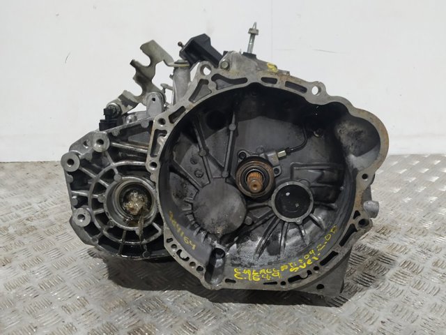 Mechaniczna skrzynia biegów w komplecie 96420073 GM