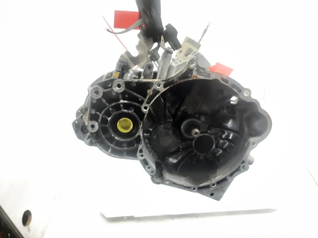 Mechaniczna skrzynia biegów w komplecie 96420073 GM
