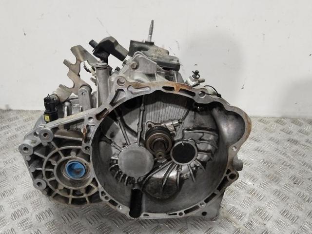 Mechaniczna skrzynia biegów w komplecie 96420073 GM