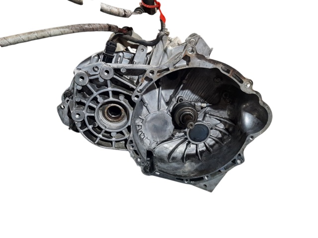 Mechaniczna skrzynia biegów w komplecie 96420073 GM