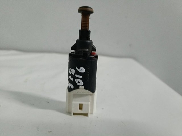 Czujnik włącznika świała stop 9643478880 PEUGEOT