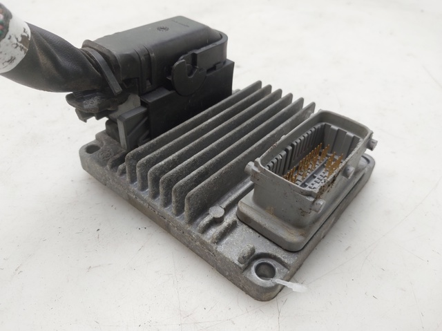 Sterownik silnika 96436779 GM
