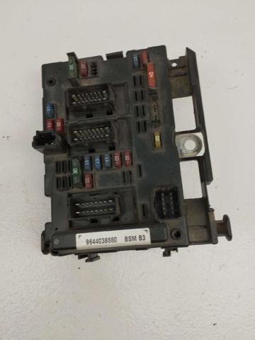 Skrzynka bezpieczników 9644038680 PEUGEOT