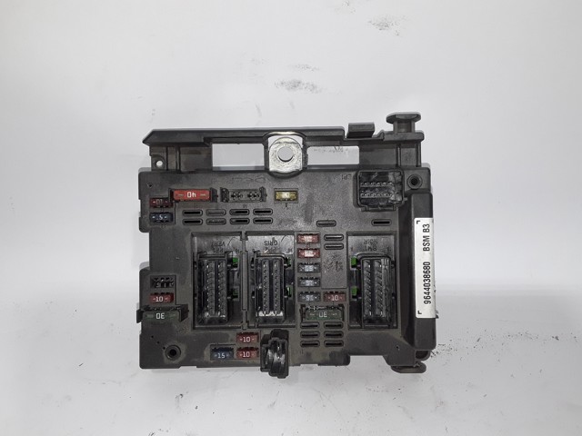 Skrzynka bezpieczników 9644038680 PEUGEOT