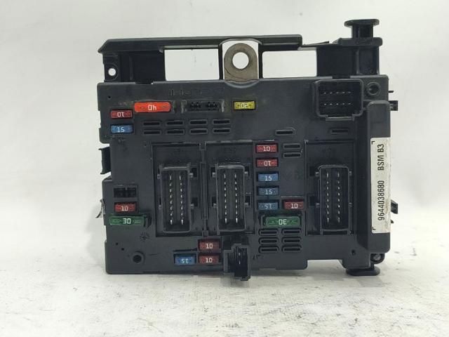 Skrzynka bezpieczników 9644038680 PEUGEOT