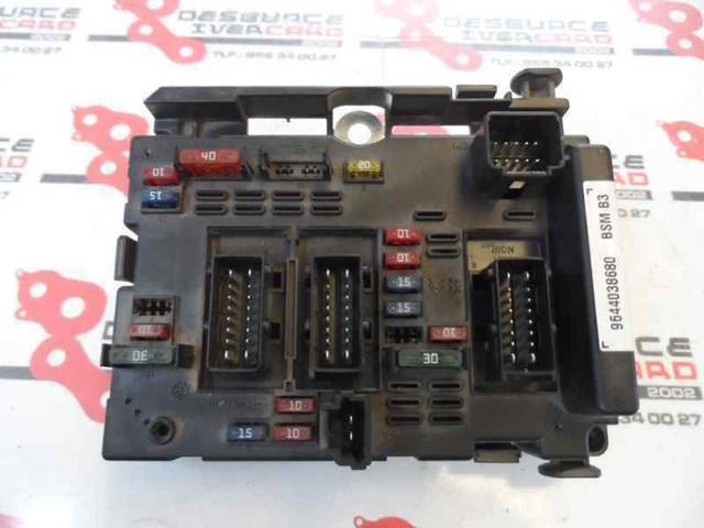 Skrzynka bezpieczników 9644038680 PEUGEOT