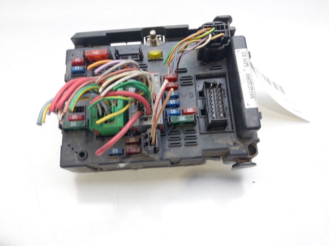 Skrzynka bezpieczników 9644038680 PEUGEOT