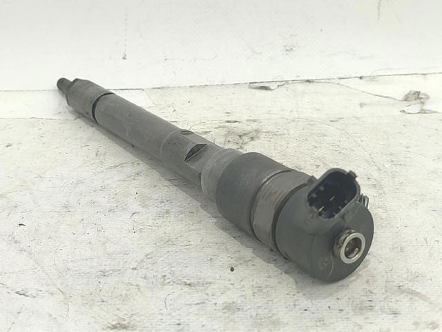 Wtryskiwacz paliwa 96440397 GM