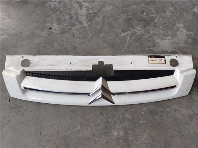 Atrapa chłodnicy 9644757977 PEUGEOT