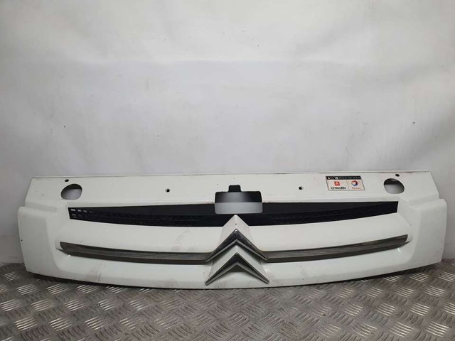 Atrapa chłodnicy 9644758177 PEUGEOT