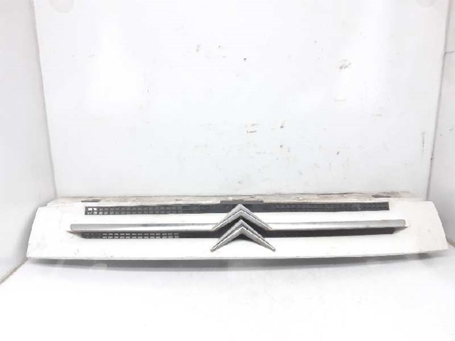 Atrapa chłodnicy 9644758177 PEUGEOT