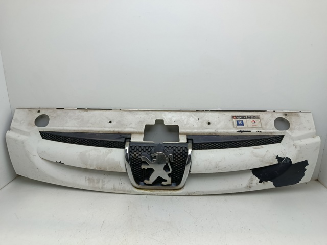 Atrapa chłodnicy 9644758577 PEUGEOT