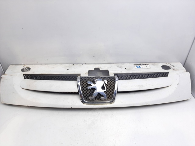 Atrapa chłodnicy 9644758777 PEUGEOT