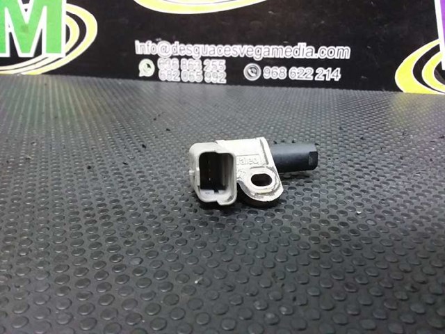 Czujnik położenia wałka rozrządu 9645844080 PEUGEOT