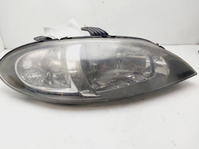 Reflektor prawy 96458812 GM
