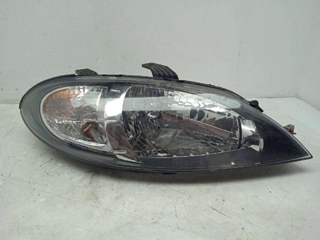 Reflektor prawy 96458812 GM