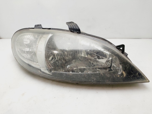 Reflektor prawy 96458812 GM