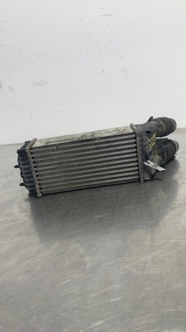 Chłodnica intercoolera 9645965180 PEUGEOT