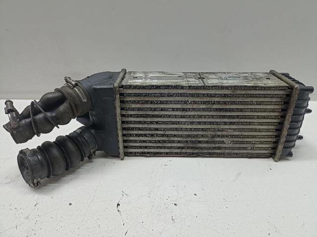 Chłodnica intercoolera 9645965180 PEUGEOT
