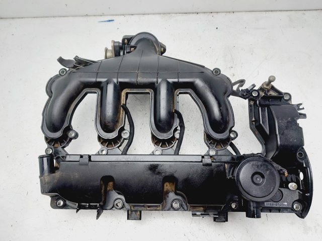 Pokrywa zaworowa 9645977980 PEUGEOT