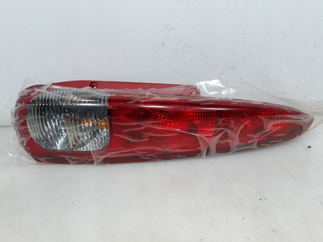 Lampa zespolona tylna prawa 96460014 GM/Chevrolet