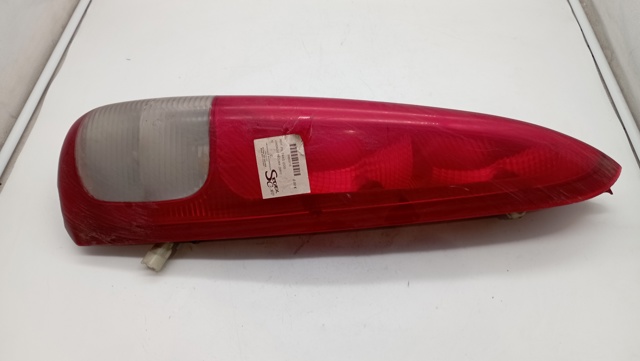 Lampa zespolona tylna prawa 96460014 GM
