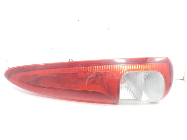 Lampa zespolona tylna prawa 96460014 GM