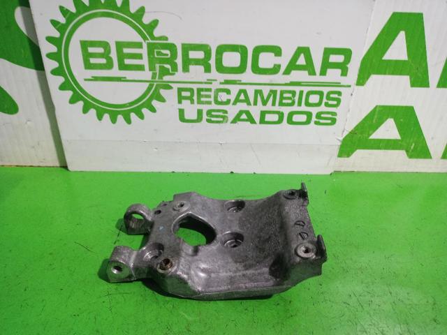 Wspornik alternatora 9646719580 PEUGEOT