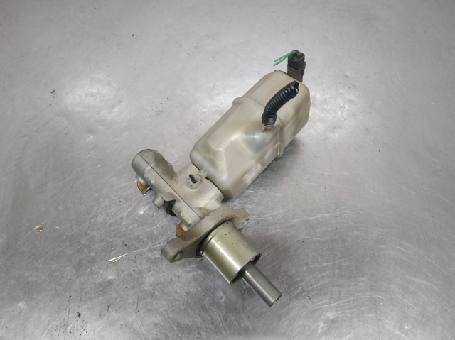 Główny cylinder hamulców 9646980980 PEUGEOT