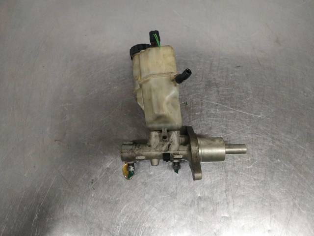 Główny cylinder hamulców 9646980980 PEUGEOT