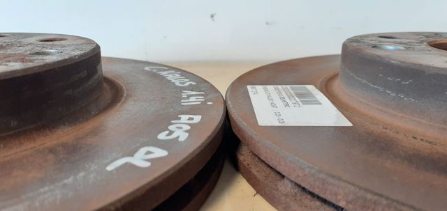 Tarcza hamulcowa przednia 96471274 GM