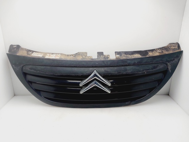 Atrapa chłodnicy 9647156577 PEUGEOT