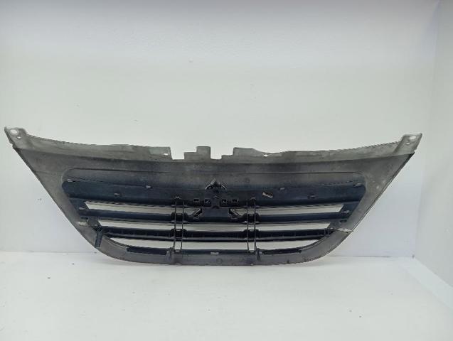 Atrapa chłodnicy 9647156577 PEUGEOT