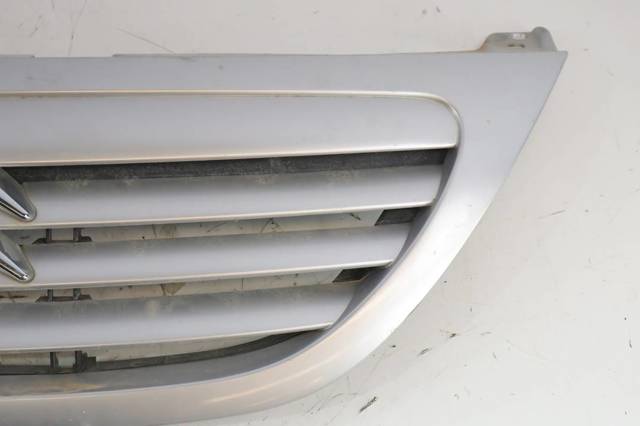 Atrapa chłodnicy 9647156577 PEUGEOT