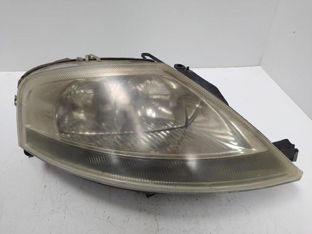 Reflektor prawy 9647214180 PEUGEOT