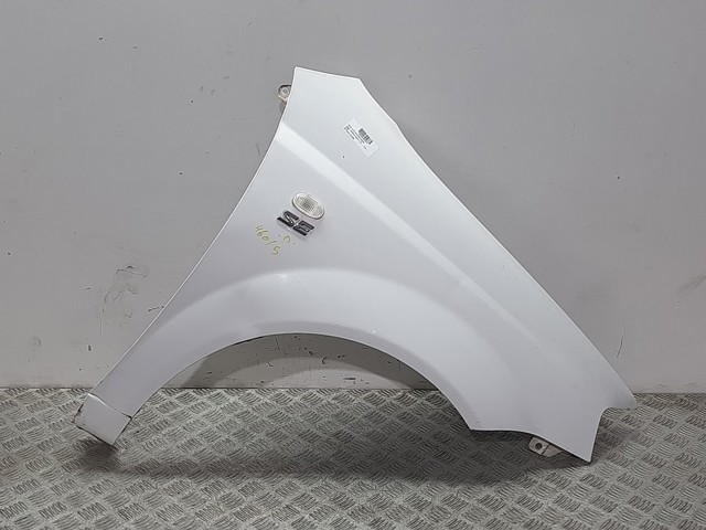 Błotnik przedni prawy 96476680 GM