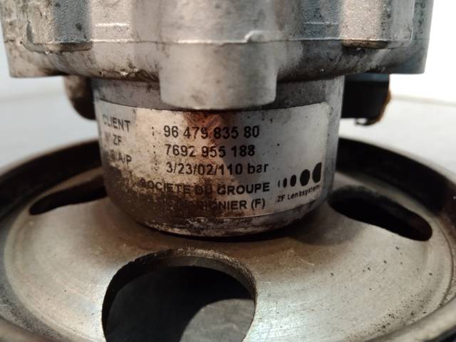 Pompa wspomagania hydraulicznego kierownicy 9647983580 FIAT