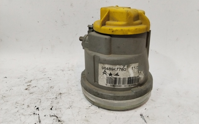 Lampa przeciwmgielna lewa/prawa 9648947780 PEUGEOT