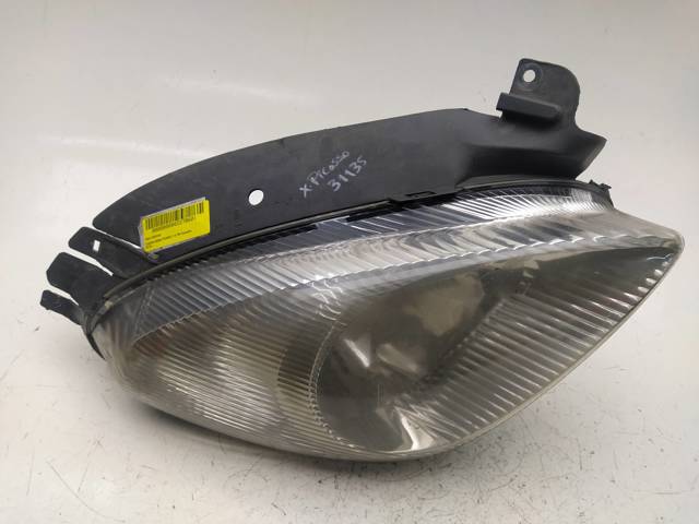 Reflektor prawy 9649557380 PEUGEOT