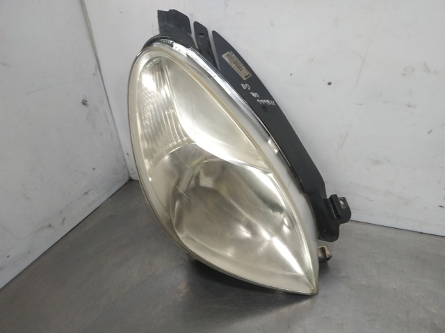 Reflektor prawy 9649557380 PEUGEOT