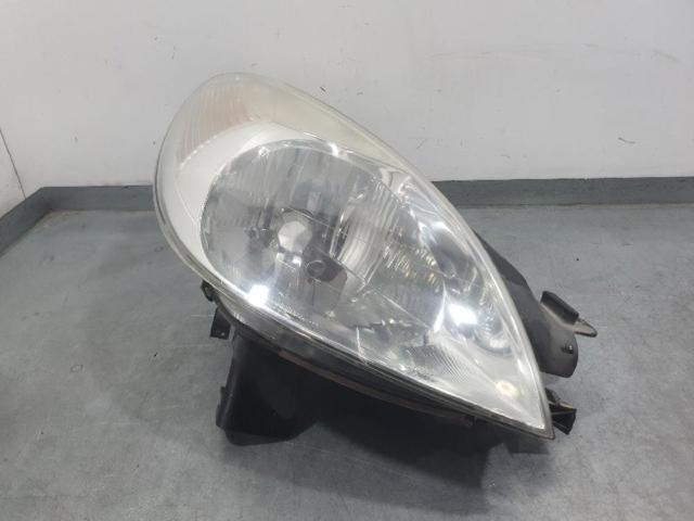 Reflektor prawy 9649557380 PEUGEOT