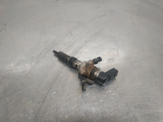 Wtryskiwacz paliwa 9649574480 PEUGEOT