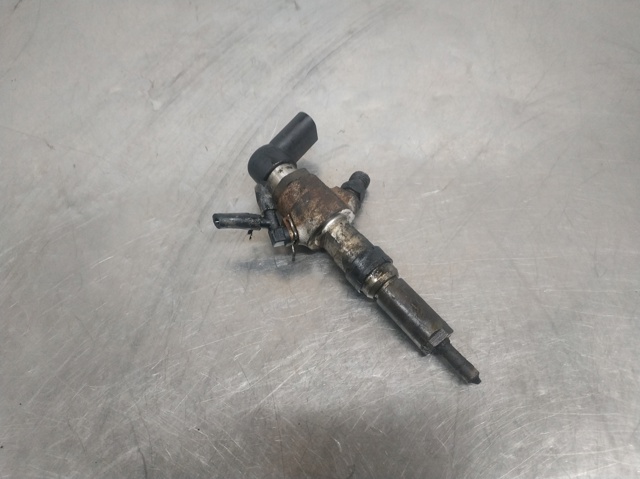 Wtryskiwacz paliwa 9649574480 PEUGEOT