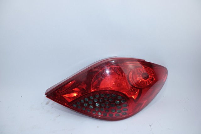 Lampa tylna Peugeot 207