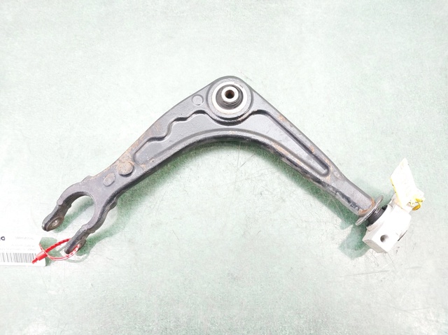 Wahacz zawieszenia przedniego dolny prawy 9650254880 PEUGEOT