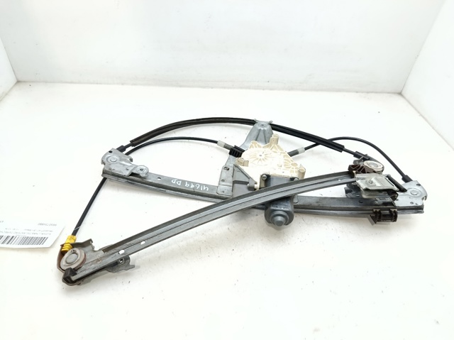 Mechanizm podnoszenia szyby drzwi przednich prawych 9650734880 PEUGEOT