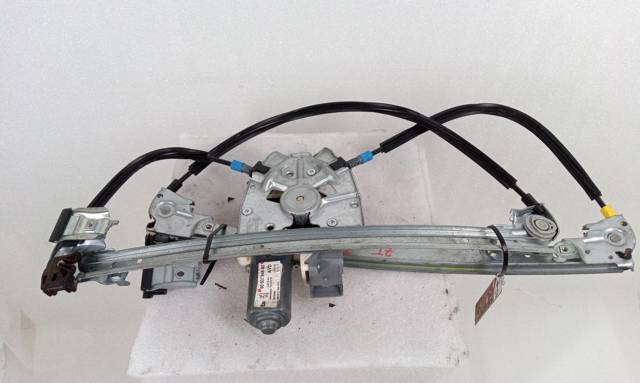 Mechanizm podnoszenia szyby drzwi przednich prawych 9650734880 PEUGEOT
