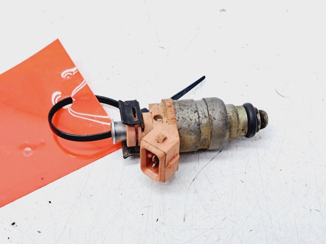 Wtryskiwacz paliwa 96518620 GM