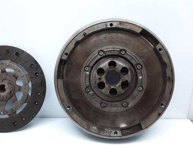 Docisk sprzęgła Peugeot 407 6D